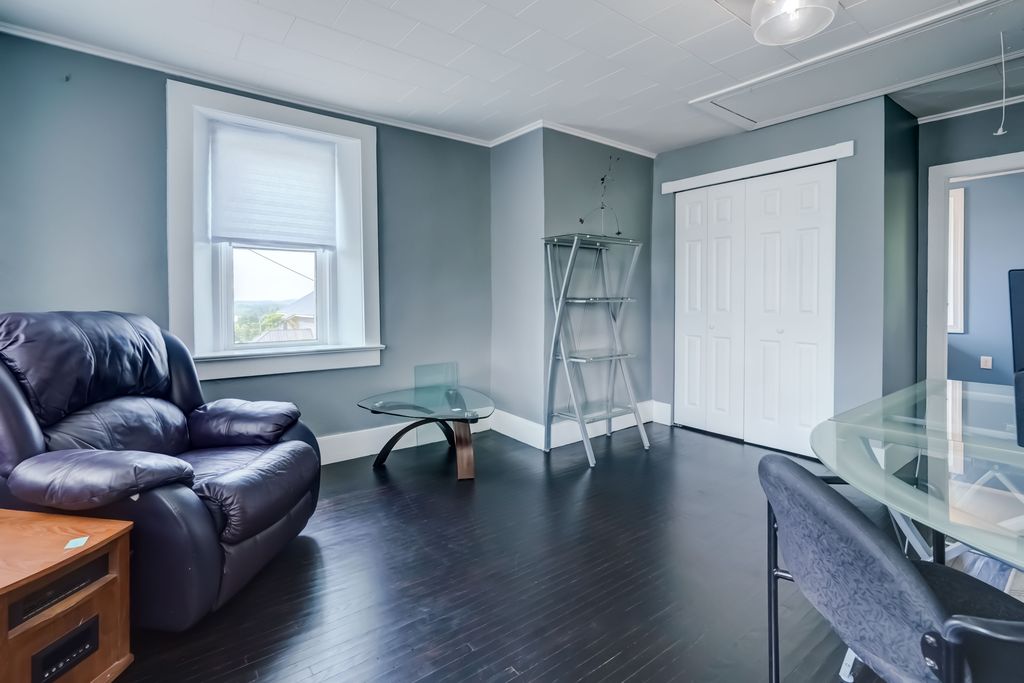 Property Photo #11
