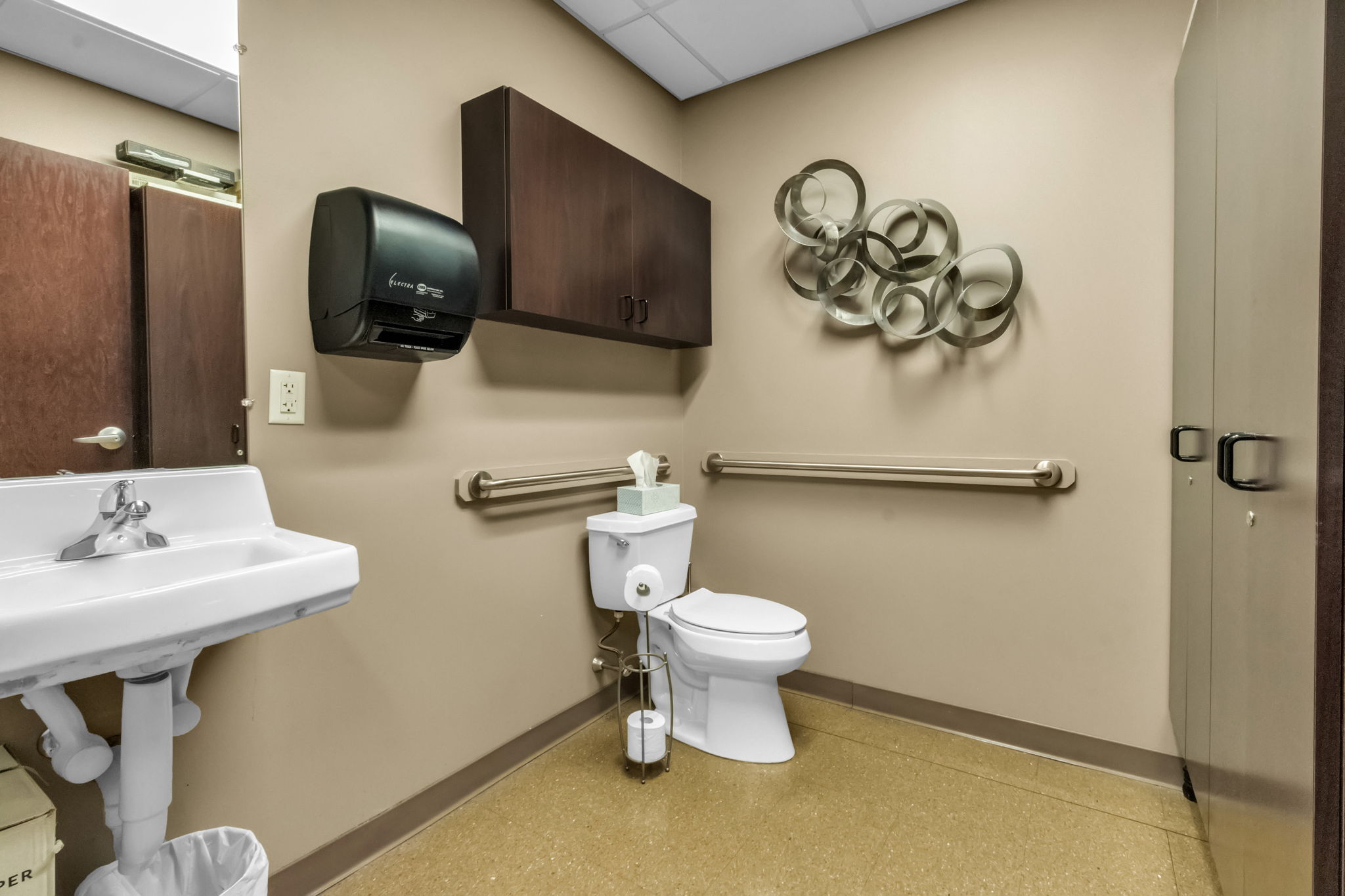 Property Photo #12
