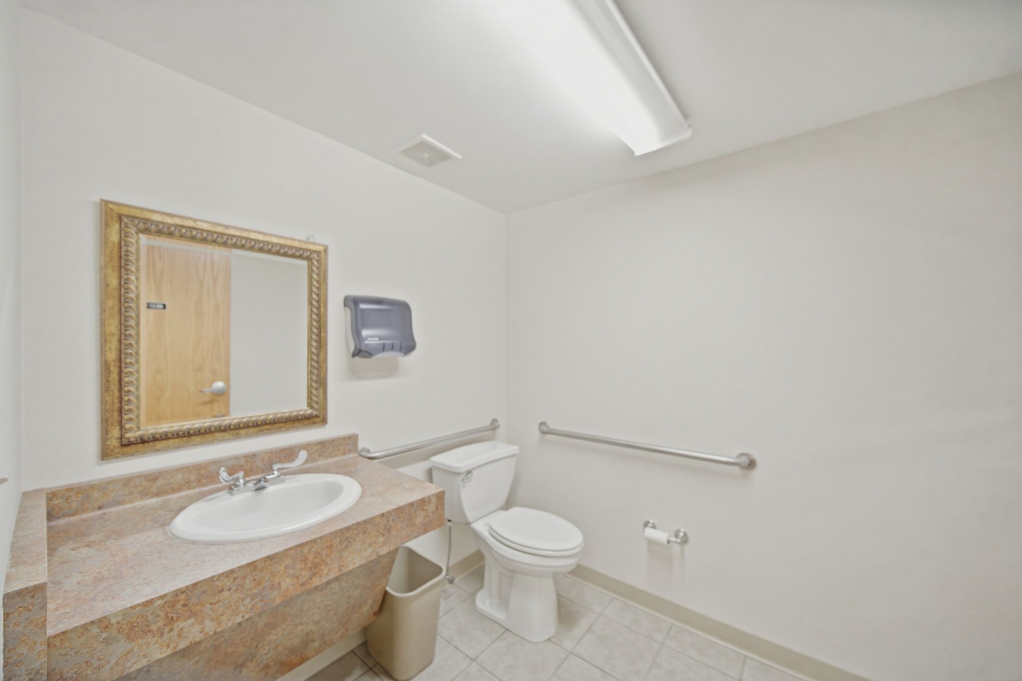 Property Photo #16