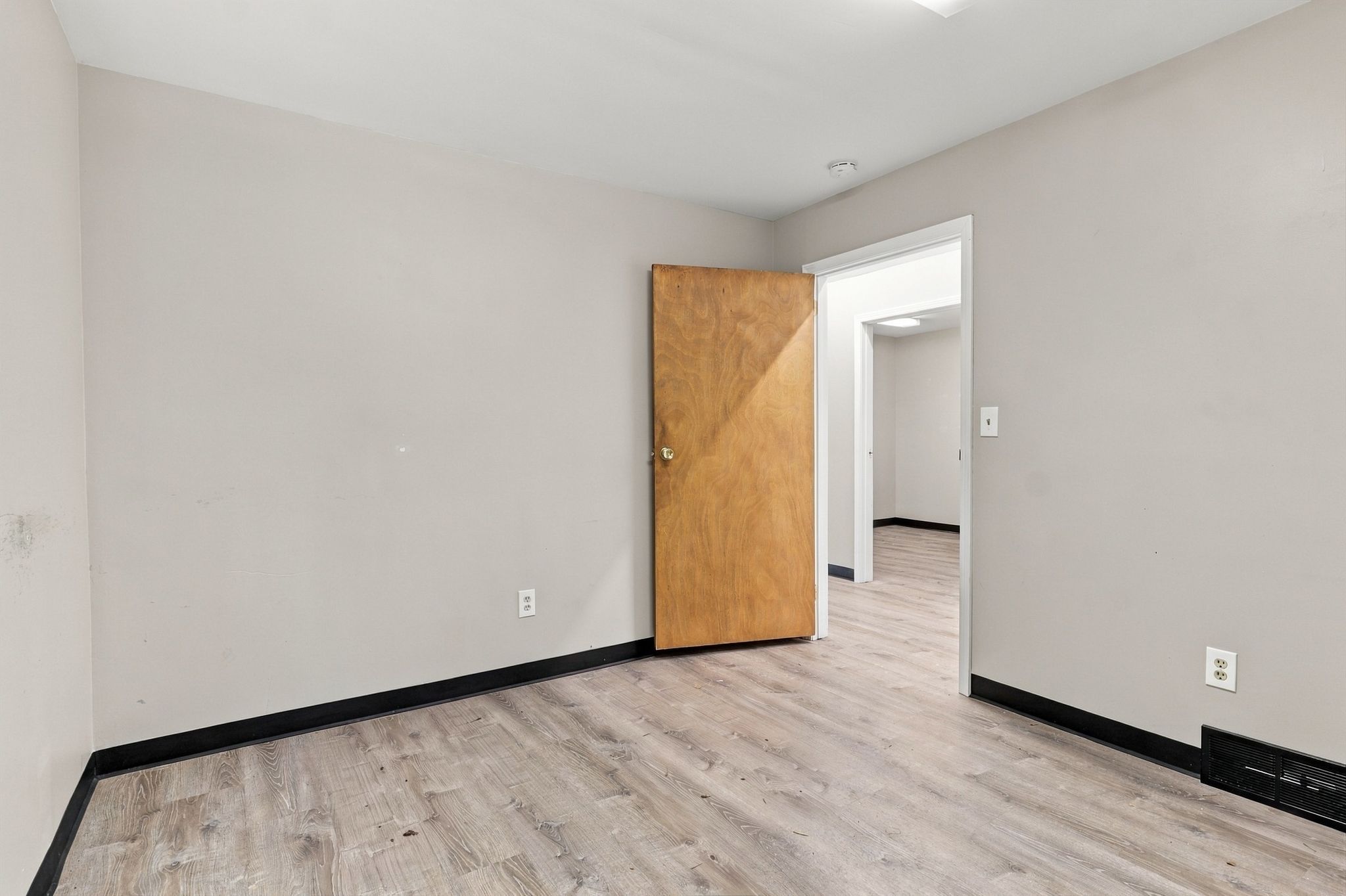 Property Photo #9