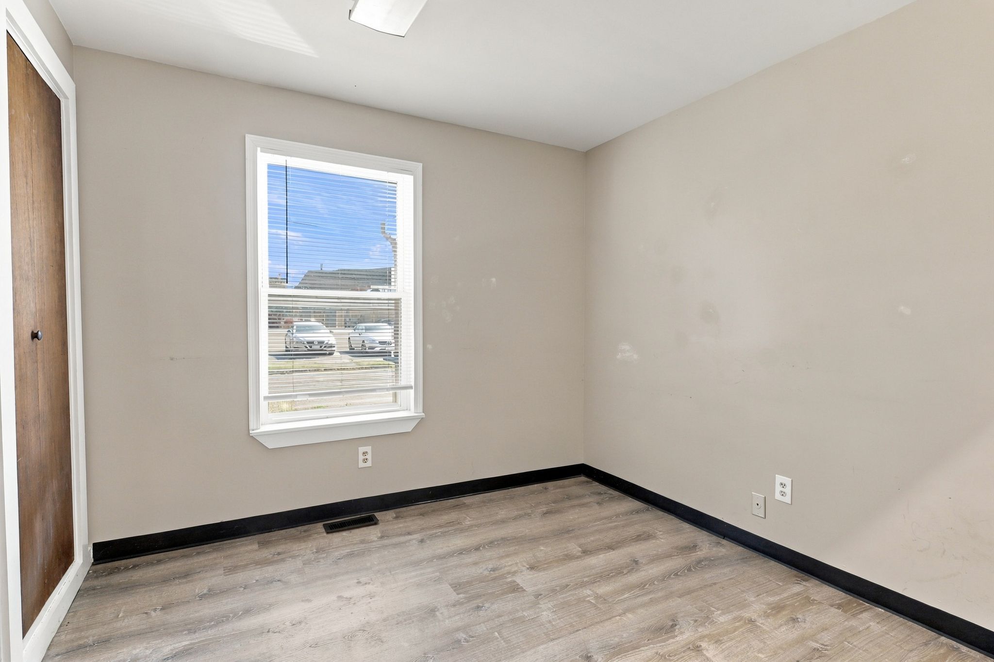 Property Photo #7