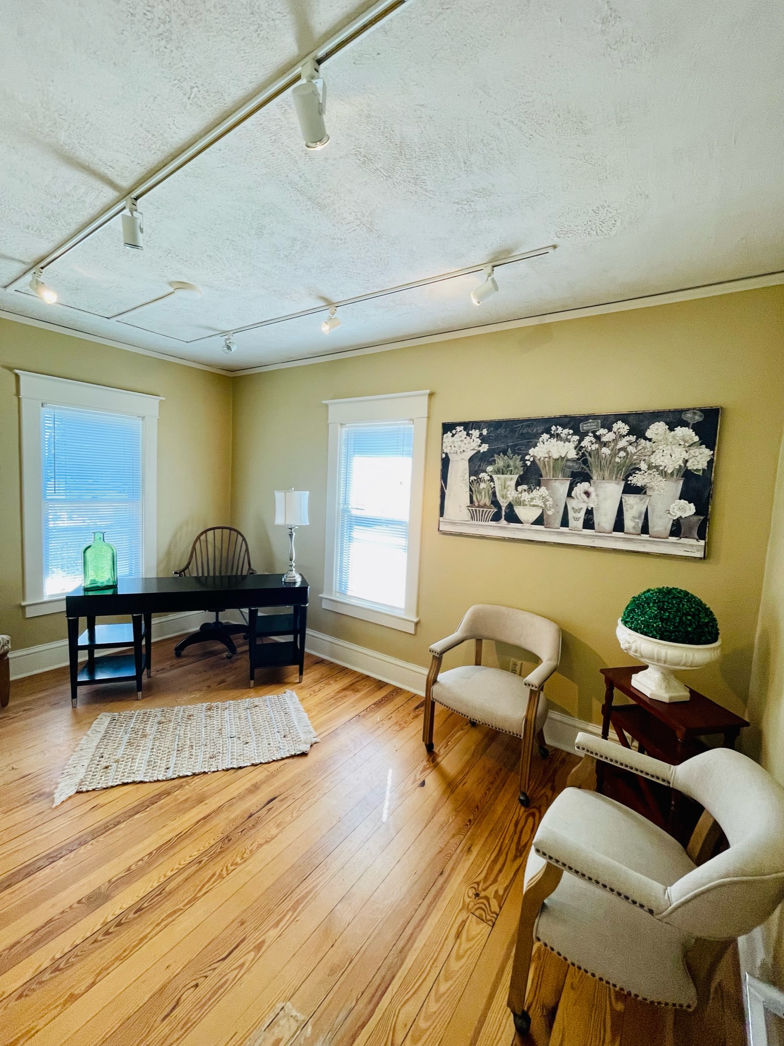 Property Photo #1
