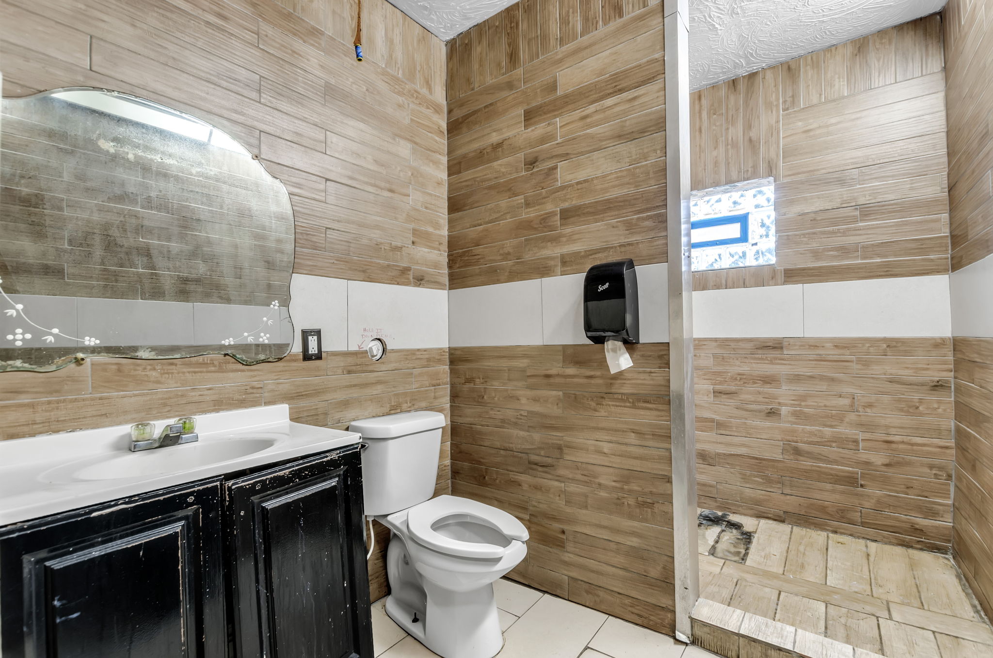 Property Photo #14