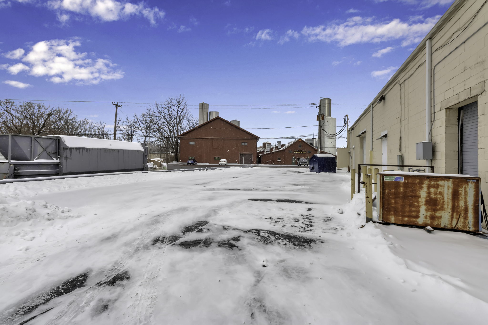 Property Photo #11